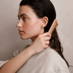 Dr. Hauschka Lozione Per Capelli - Risparmia il 10% con il codice: wala1026